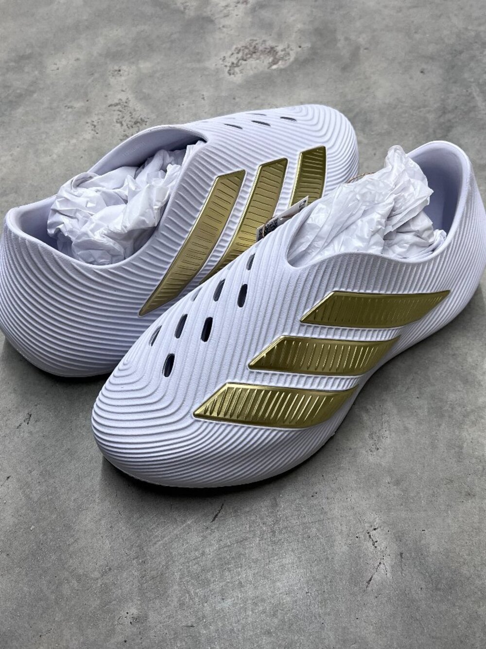 Adidas Purechill Slides Cloud White Gold Metallic KJ5138 - New